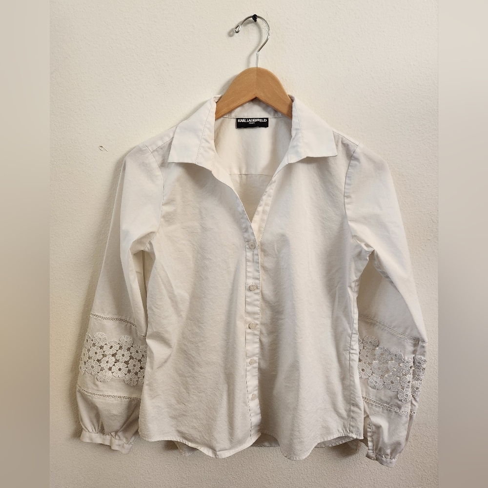 Karl Lagerfeld Paris‎ Women's White Button-Down Floral Accent Medium